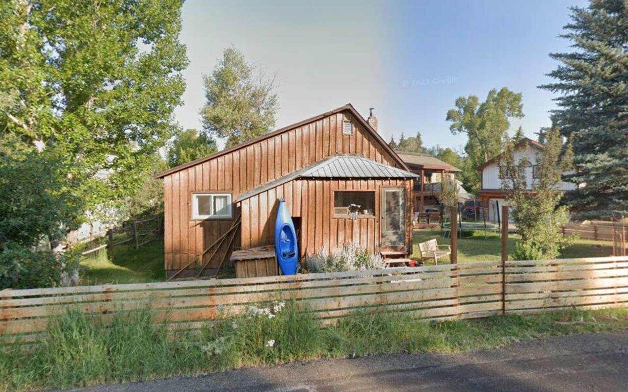 335 Short St