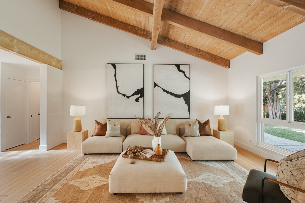 7817 E. Sandberg Lane