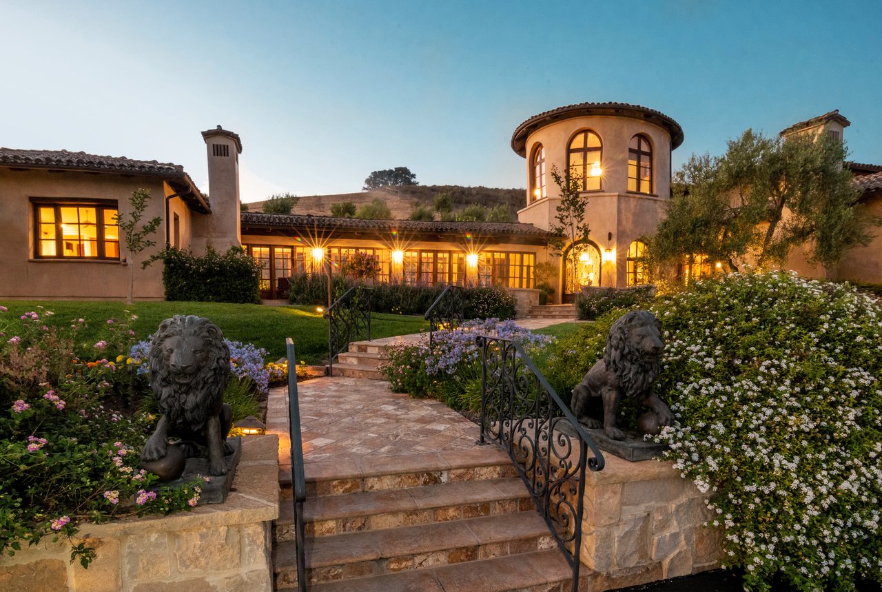 2667 Via De Los Ranchos Road