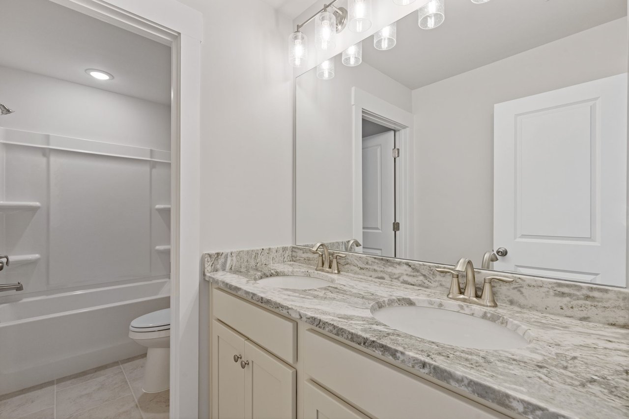517 Principal Meridian Dr
