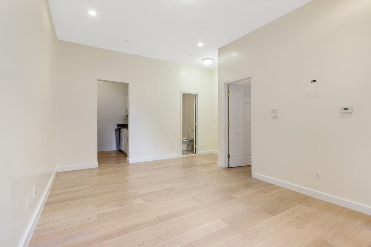 669 East 21st Street, Apt 2-R