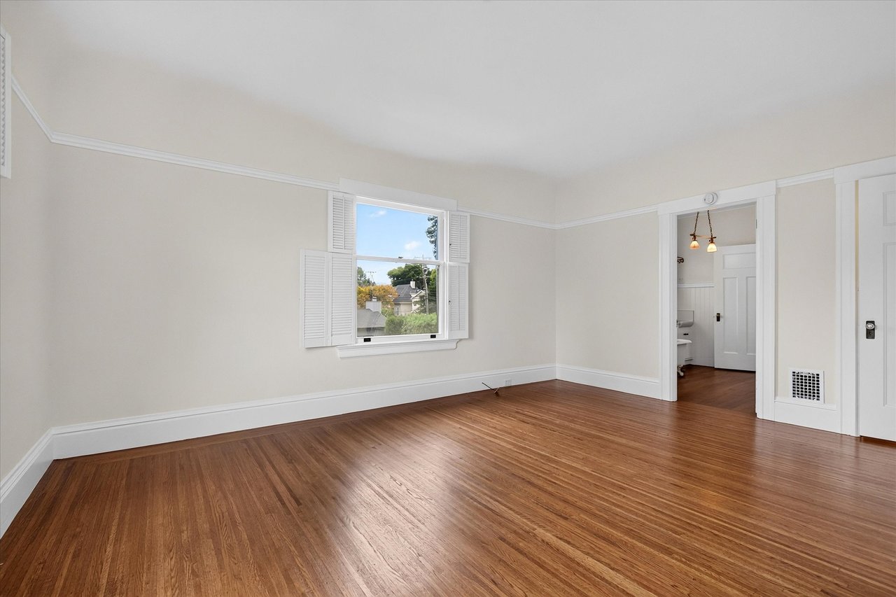 458 Turner Terrace