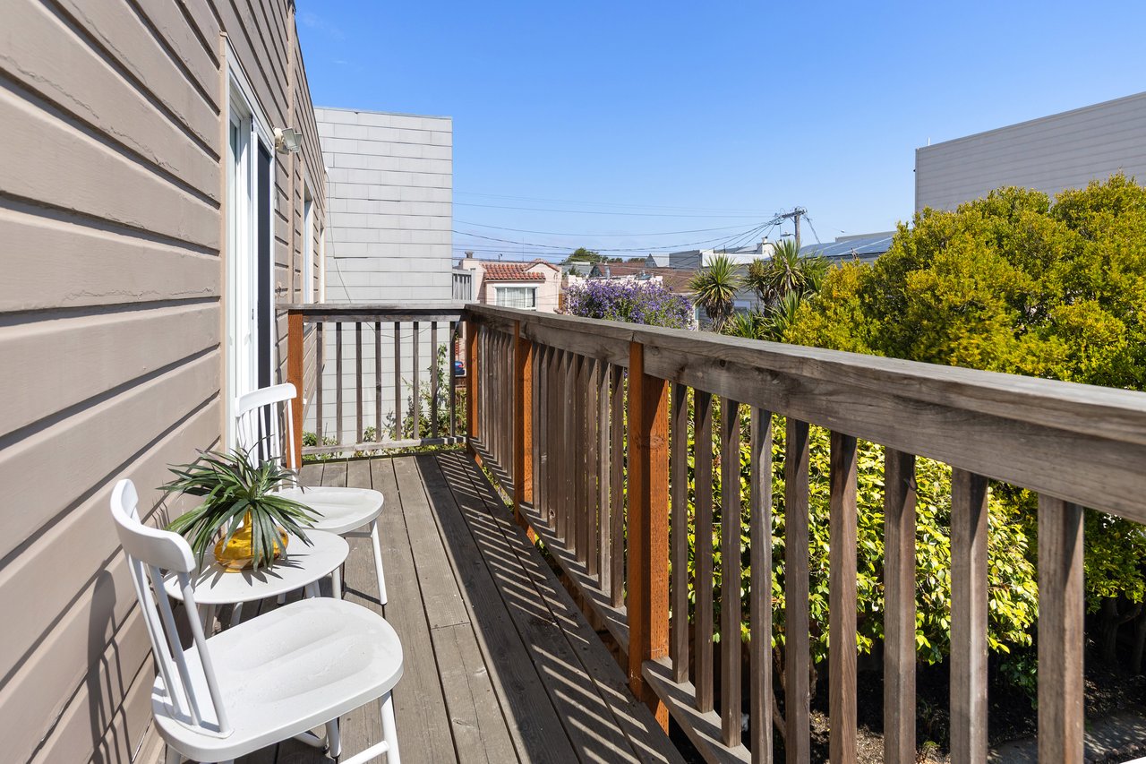 Sunny Spacious Home in Portola District