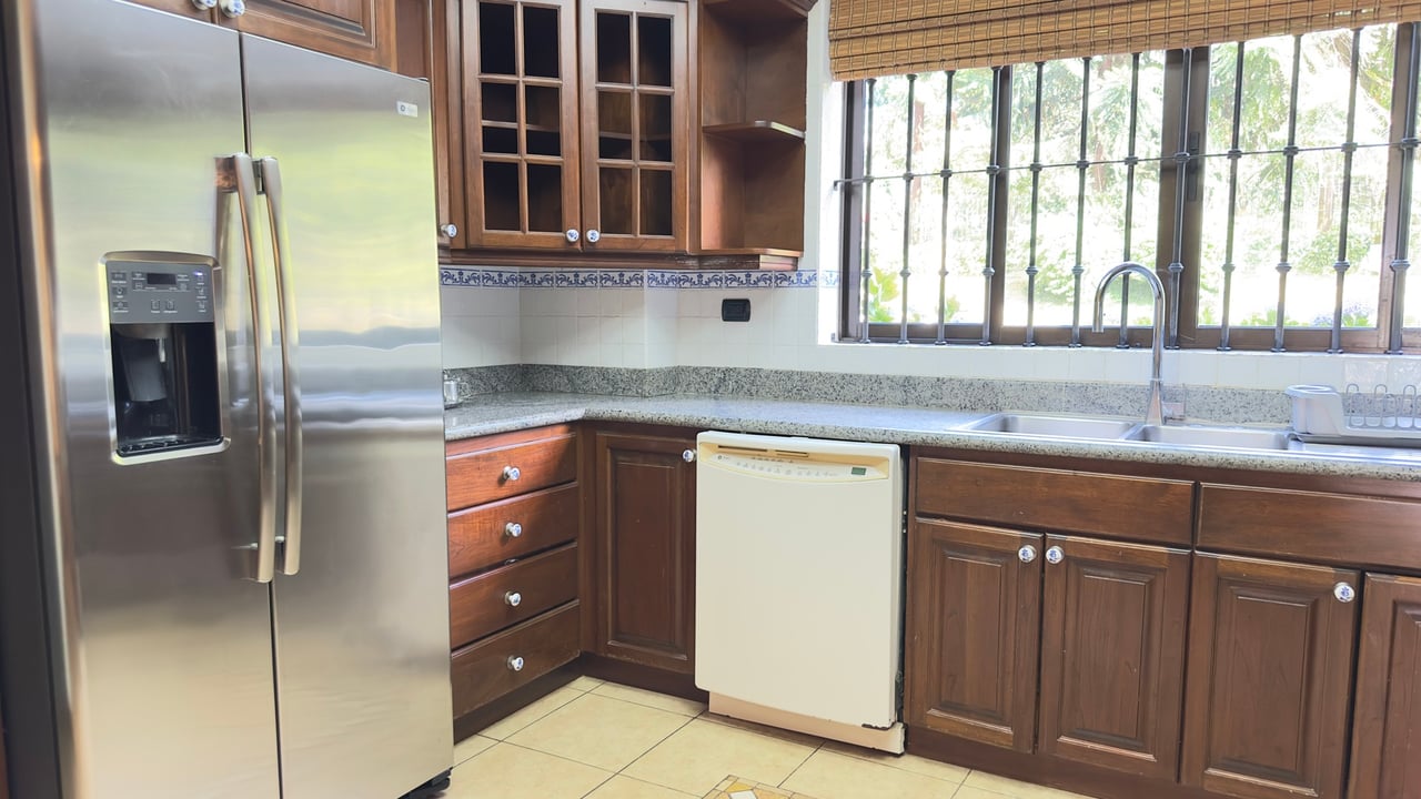 Exclusive Gated Community Condo, Curridabat, San Jose