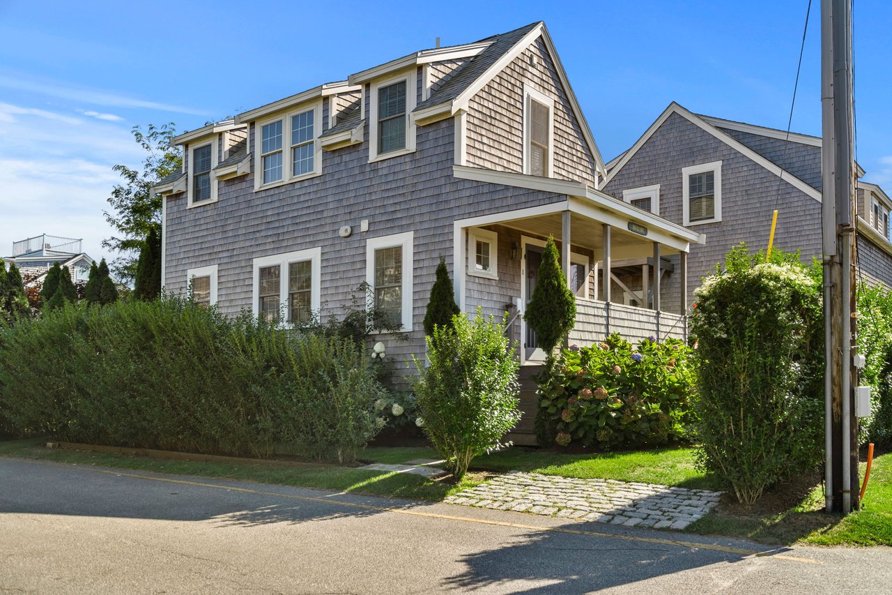 8 Cornish St