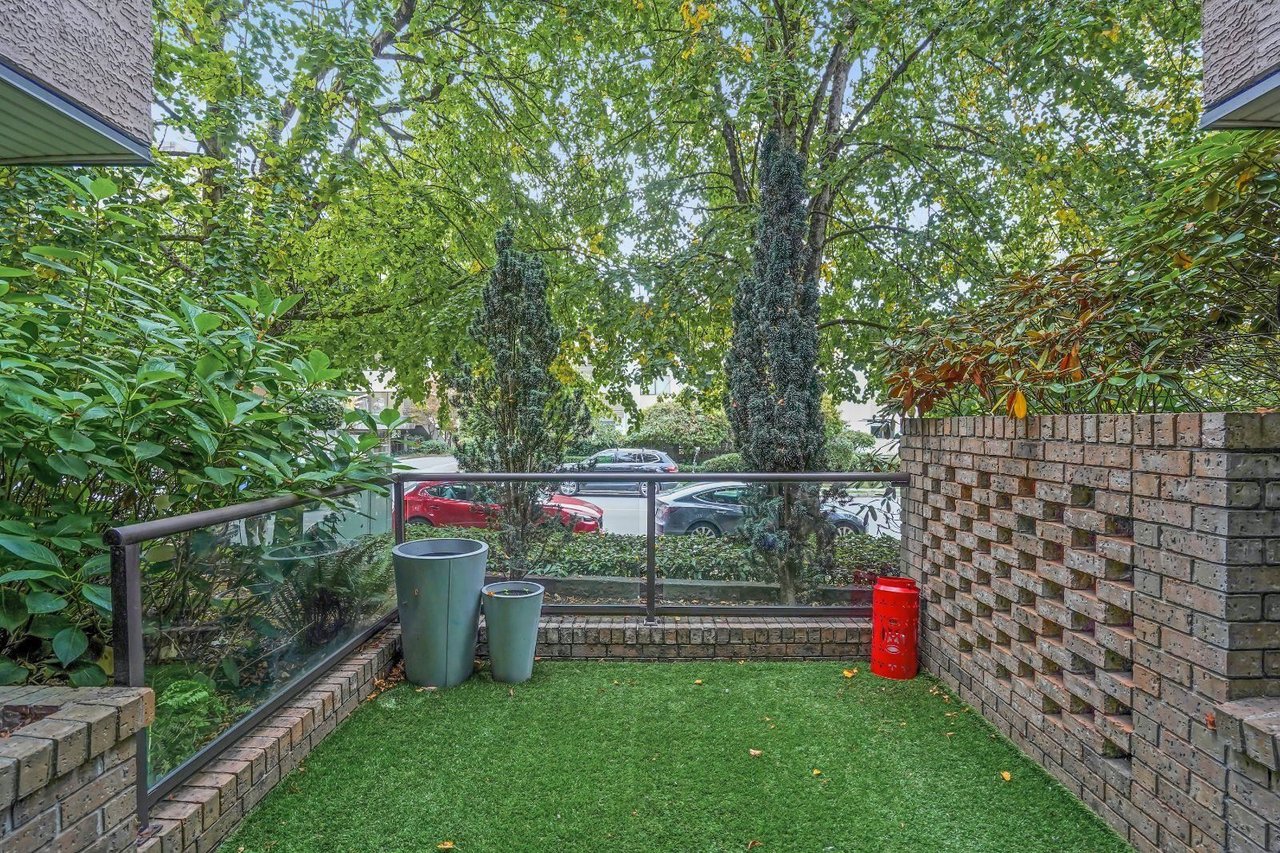 104-1702 Chesterfield Avenue, North Vancouver