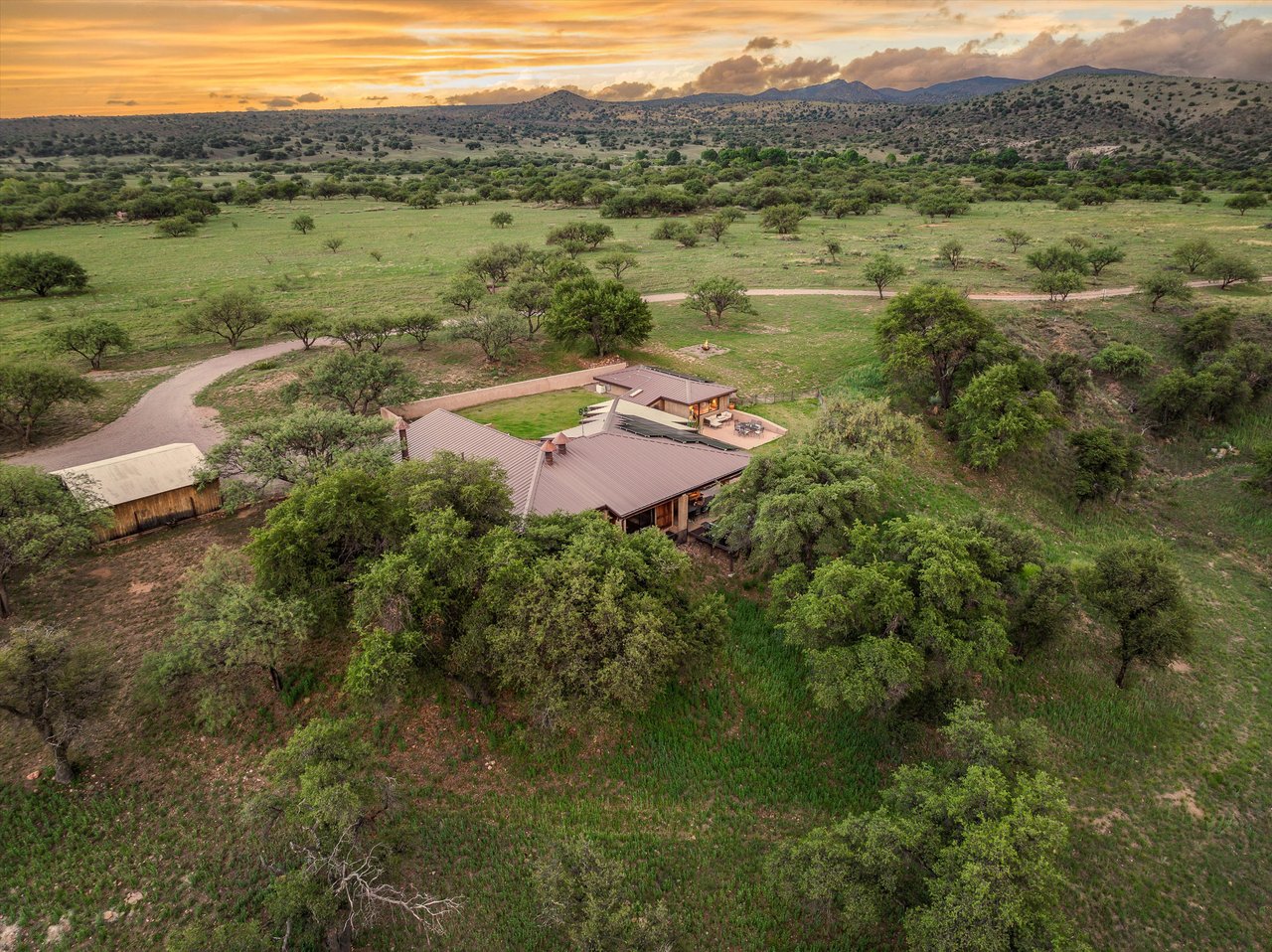 85 Hog Canyon Road