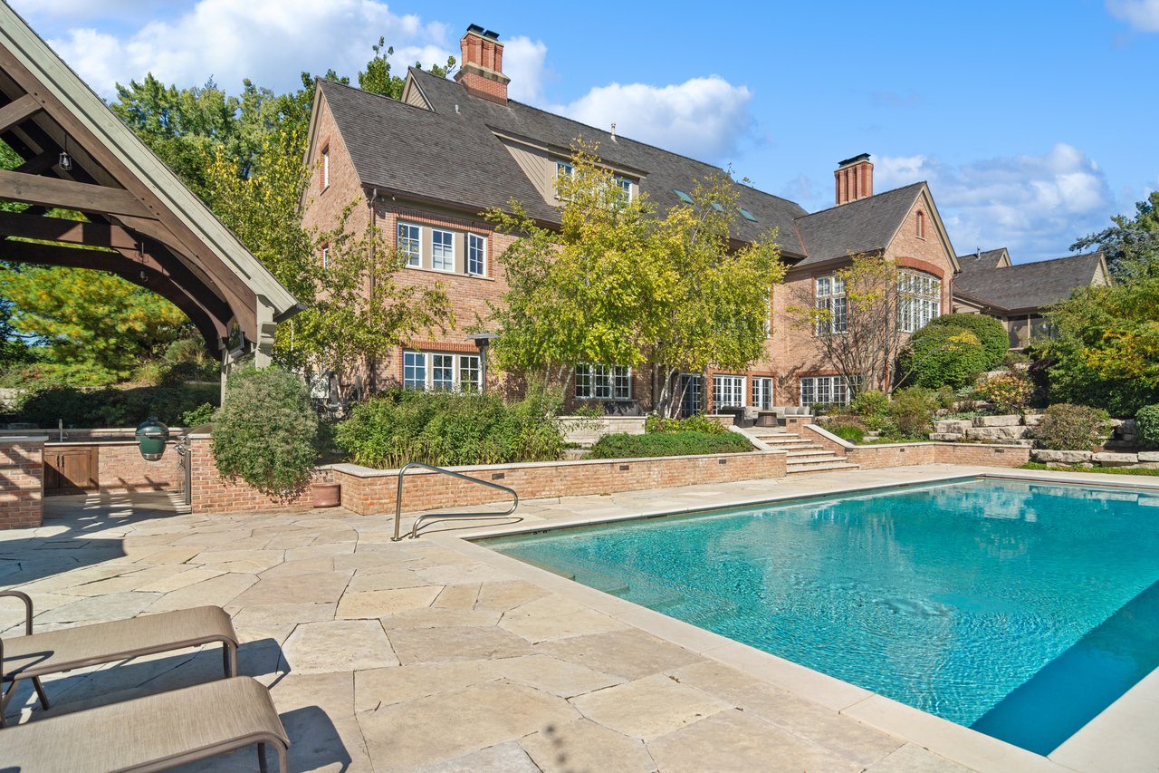 65 Round Barn Road