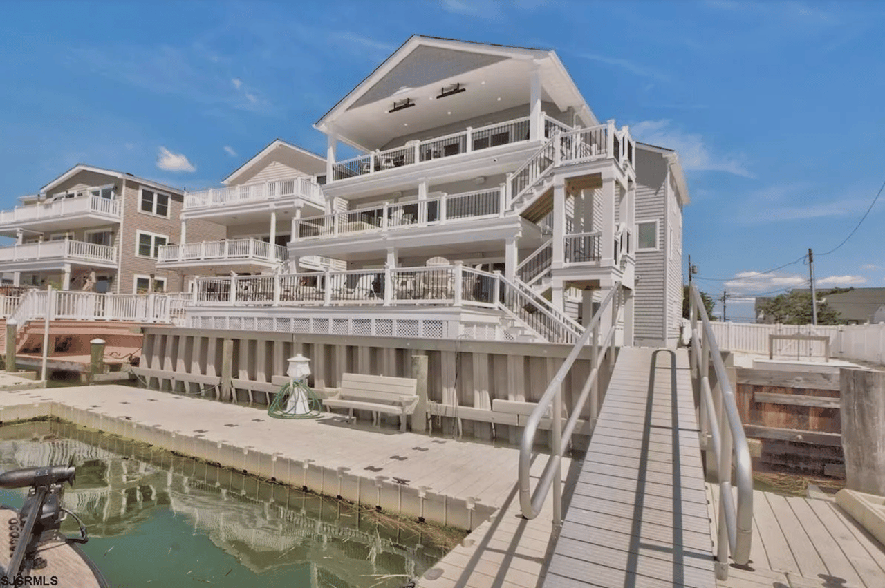 406 W Shore Drive