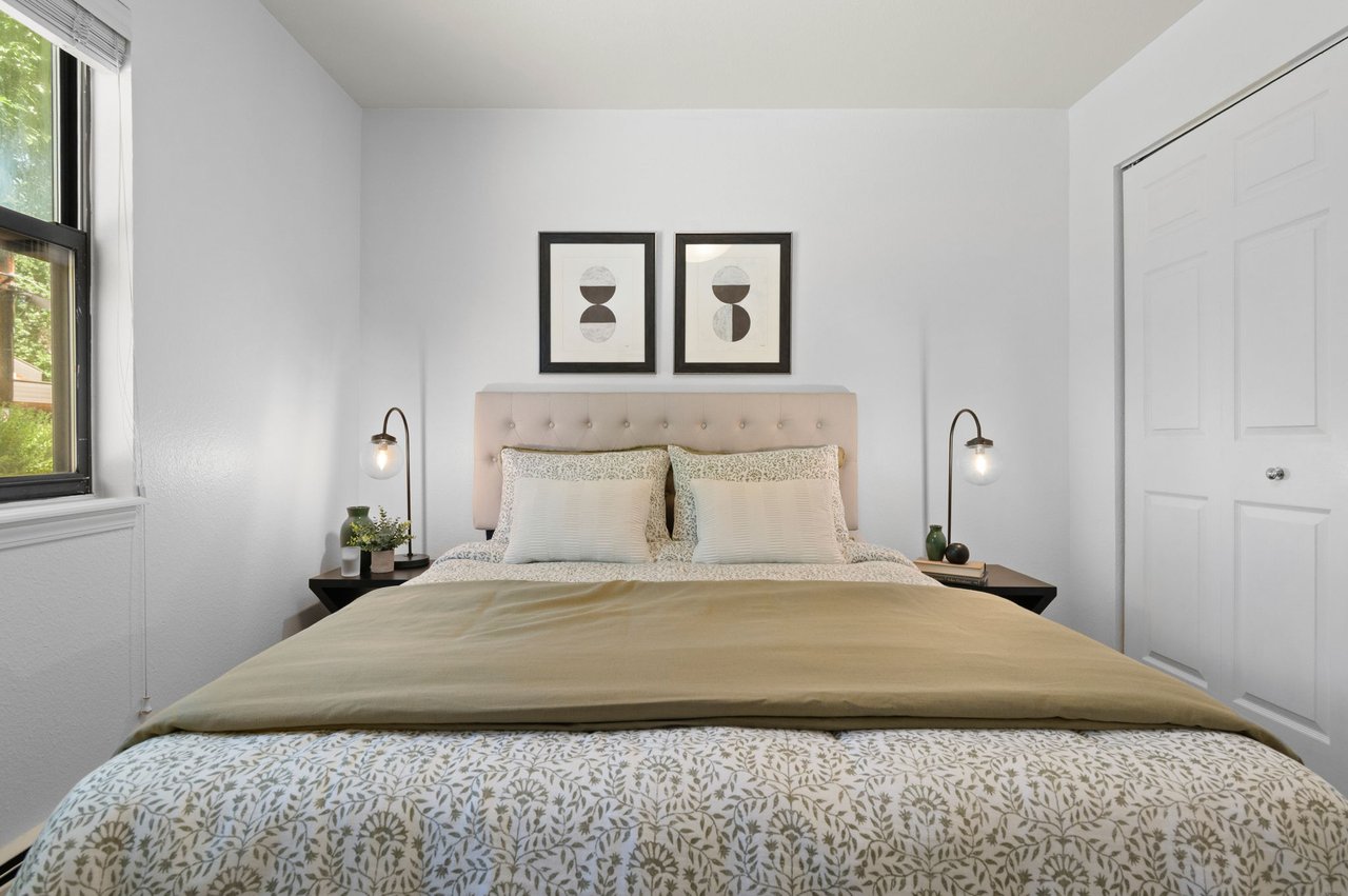 3025 Broadway Street Unit: 2