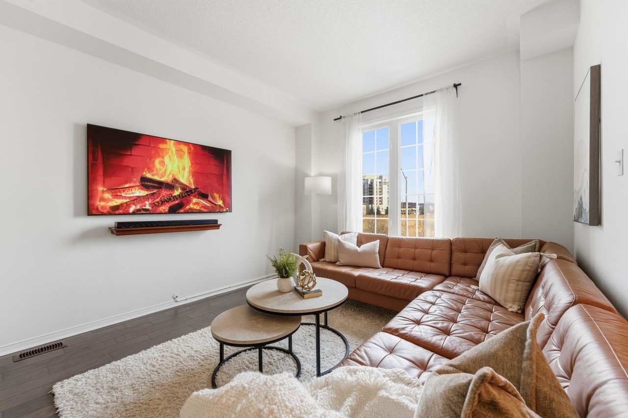 647 Courtney Valley Rd