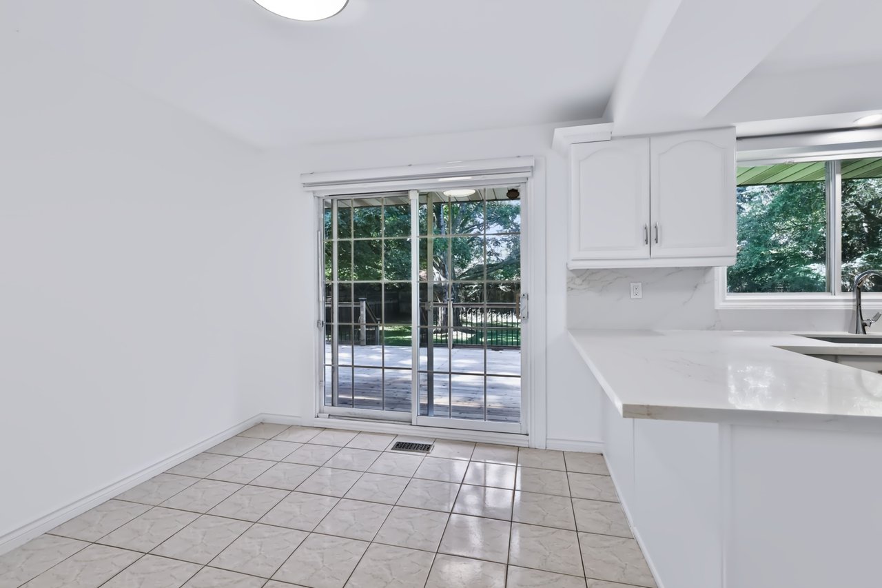 30 Birkbank Drive, Oakville