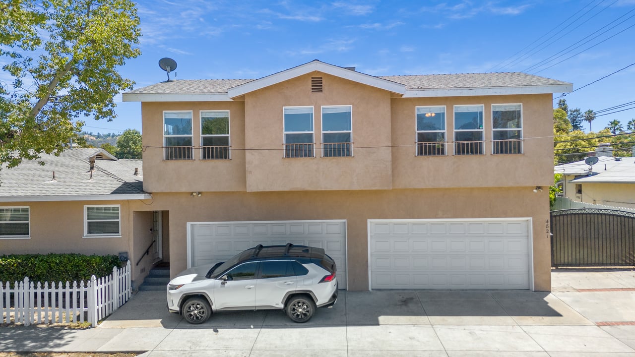 4821 Topanga Canyon Blvd