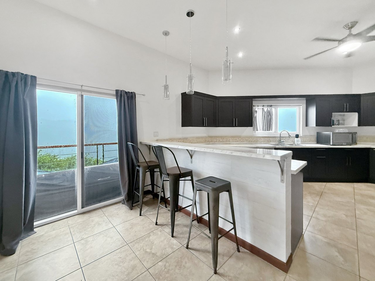 1039 Spooners Estate 3 Bedroom Apartment