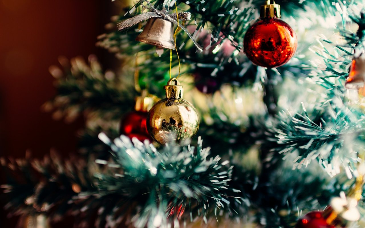 7 Holiday Decorating Tips