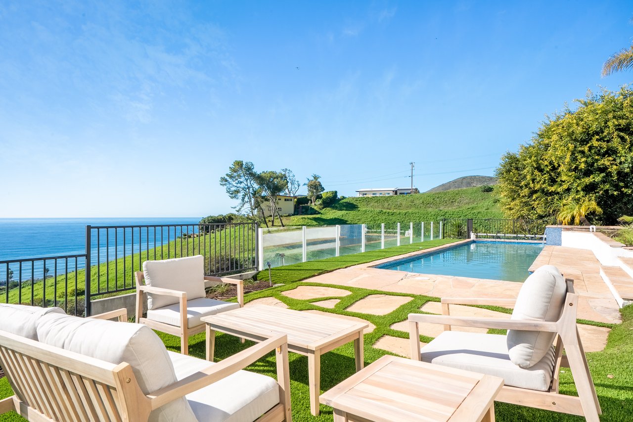 Casa Bianca by Oraklus