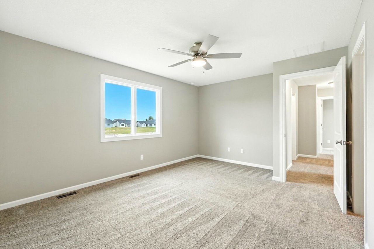 885 Zenos Blvd