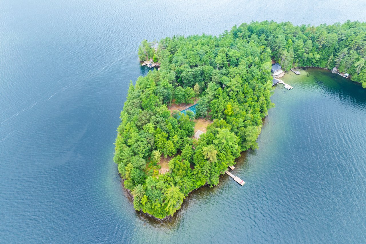 Skeleton Lake