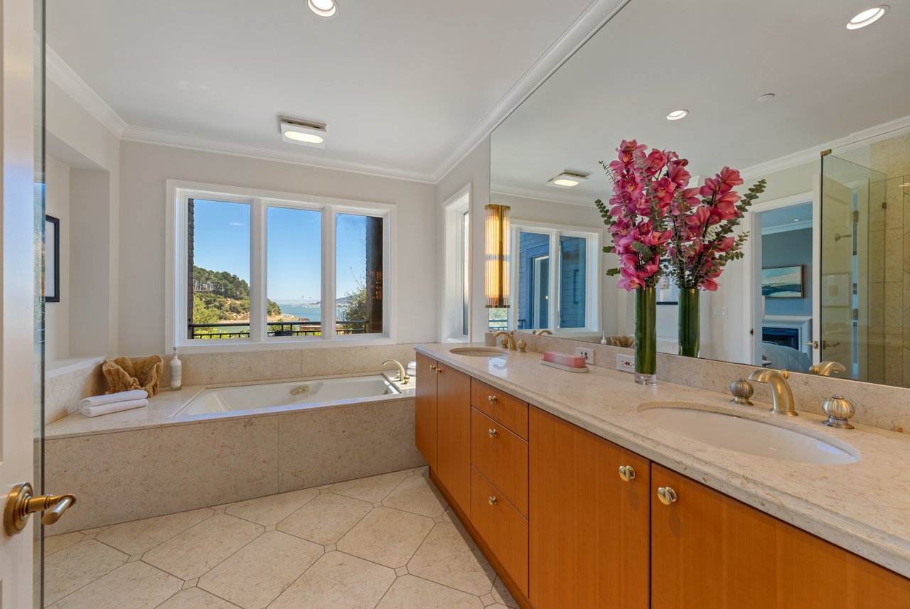 62 De Silva Island Drive Mill Valley