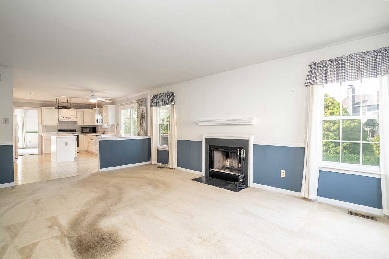 1247 Colonial Drive