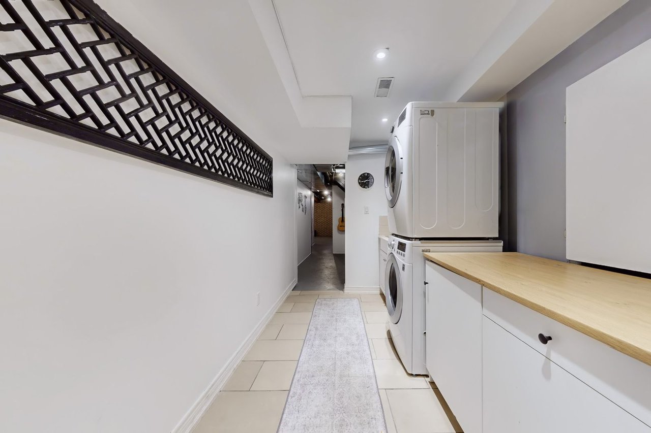 727 Vellore Park Avenue