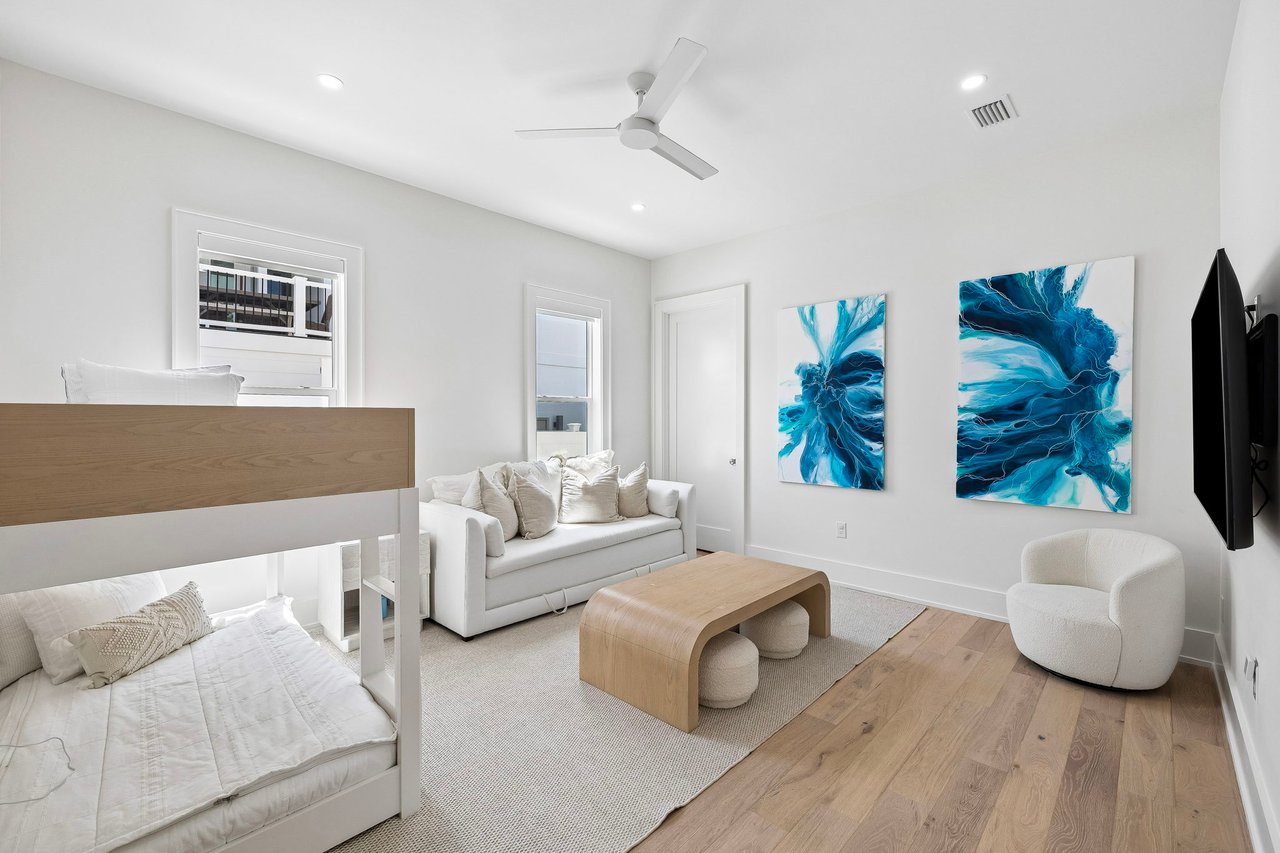 The Sand Cliffs Coastal Retreat