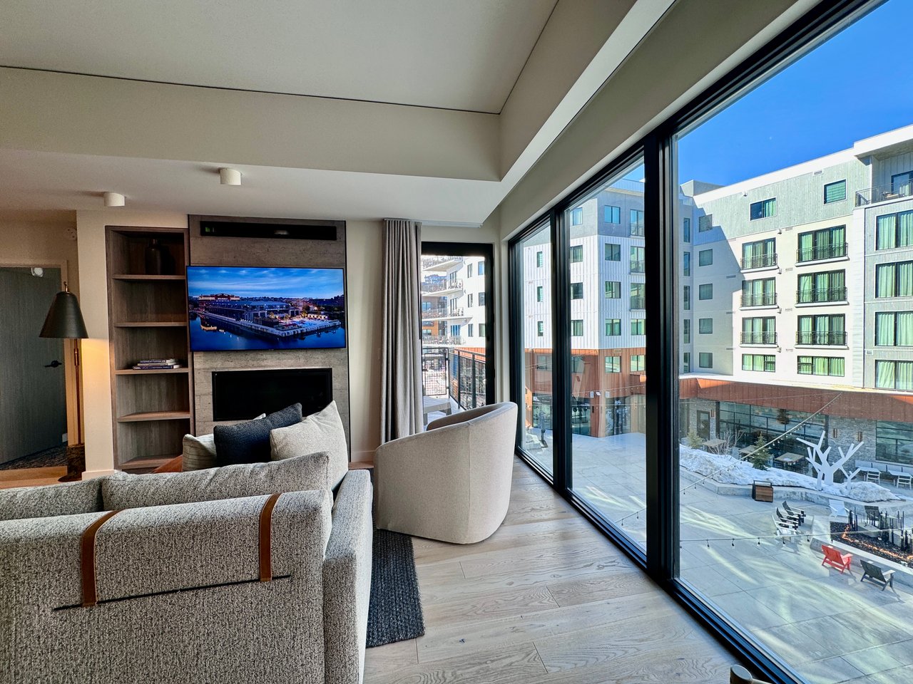 Pendry Residence #3303