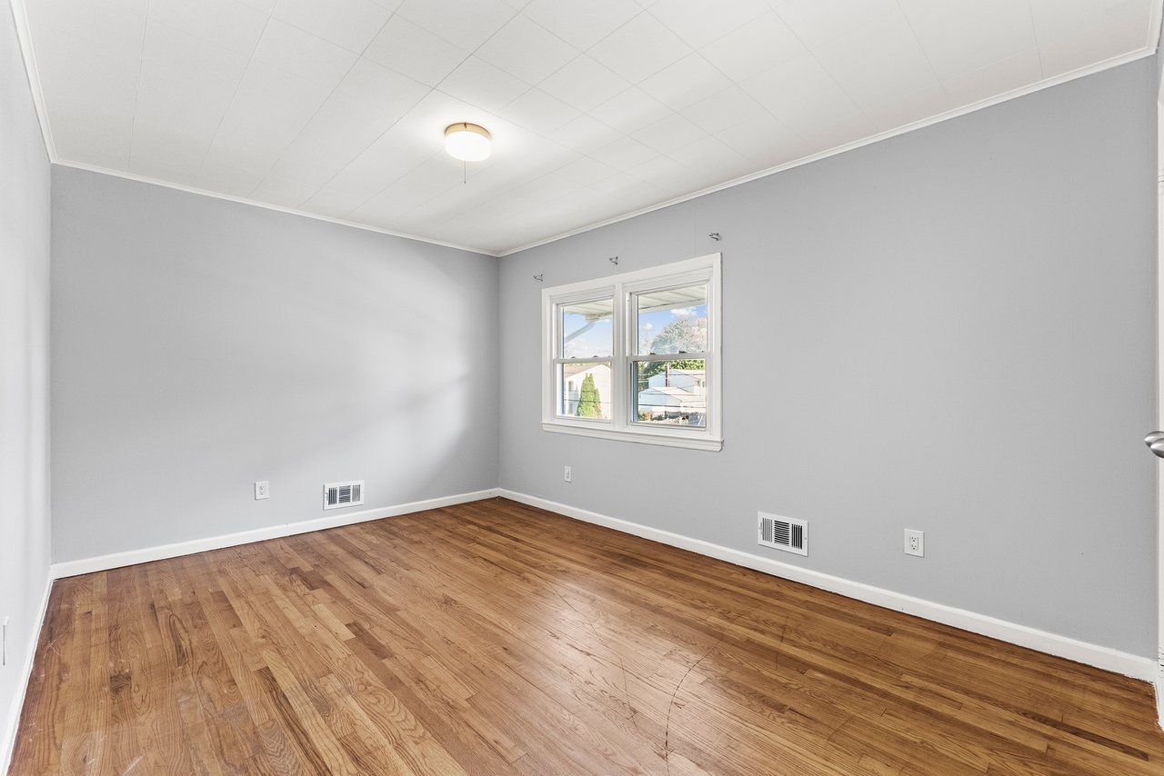14 Mayling Court