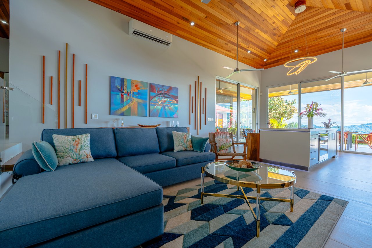 Blue Horizon – luxury ocean-view home in Ojochal, Costa Rica