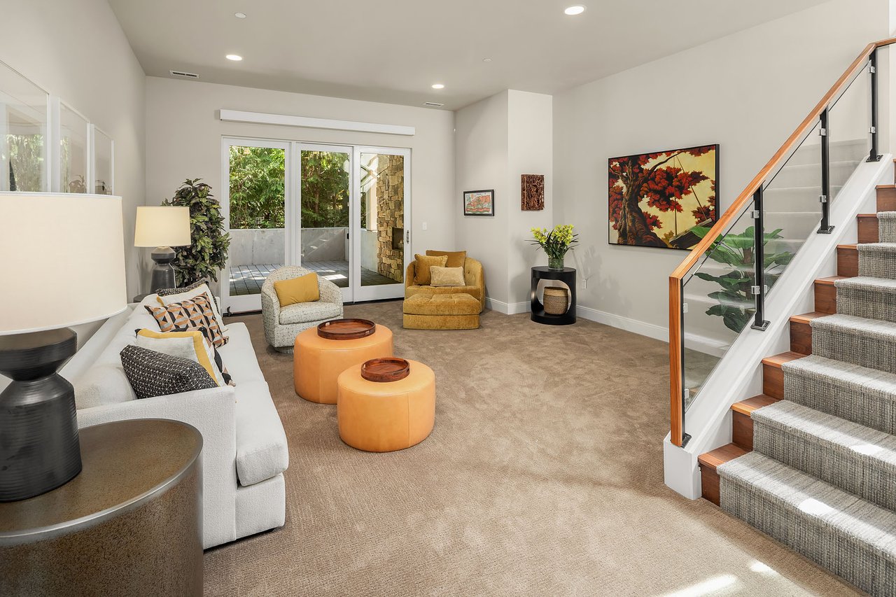 8270 SE 31st Street, Mercer Island