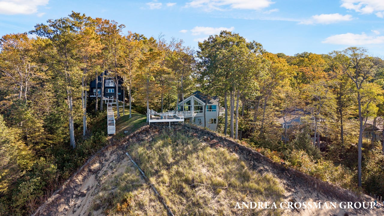 9565 Whispering Sands Dr