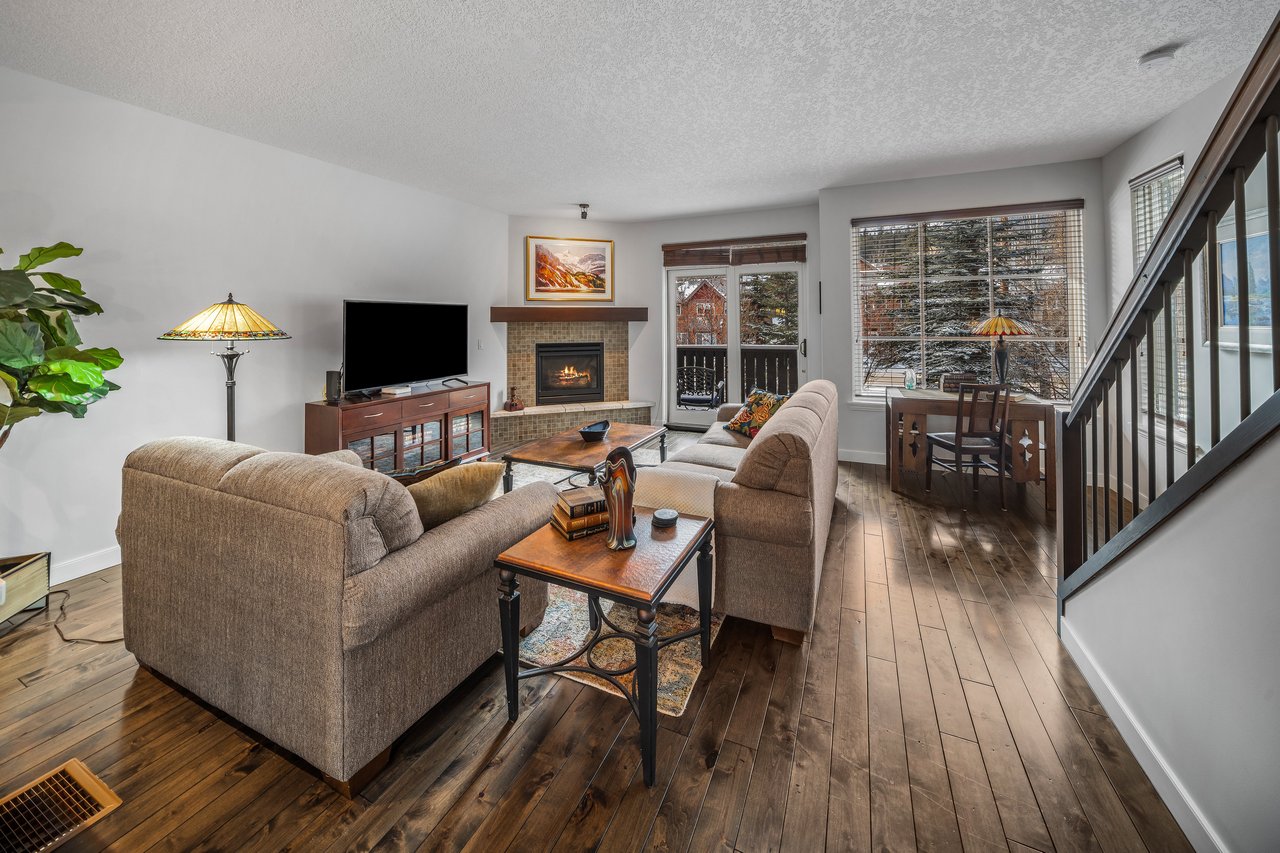 1 - 105 Rundle Drive 