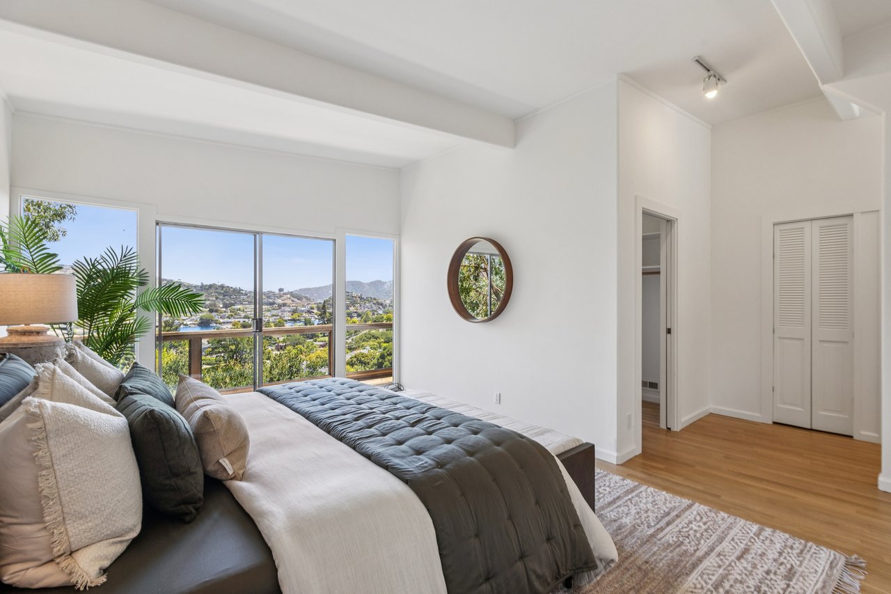 Desirable Location on Belvedere Island