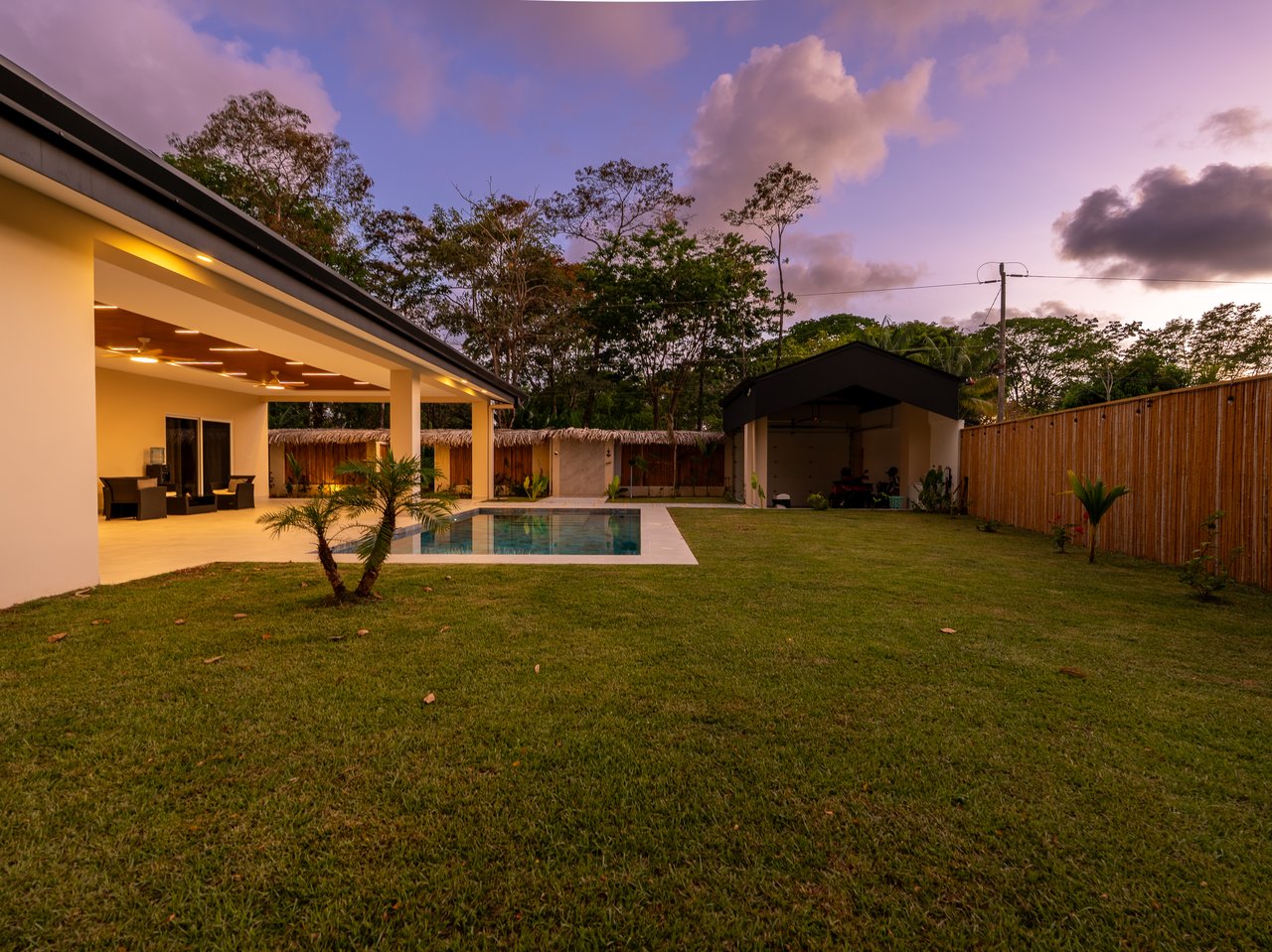Refined Tropical Home in Uvita, Costa Rica | Walk to Beach & Parque Nacional Marino Ballena