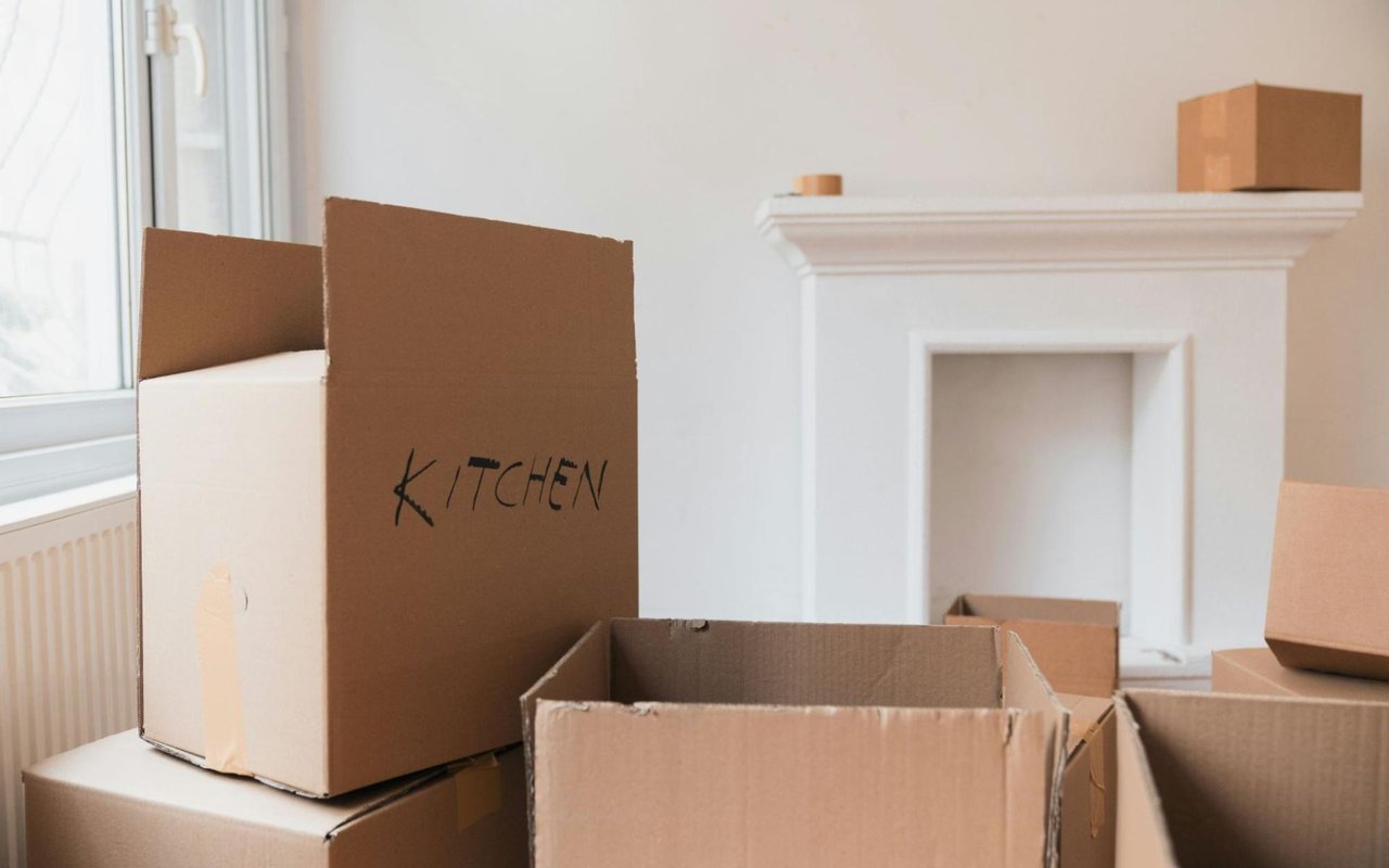 8 Tips To Make Moving Less Stressful