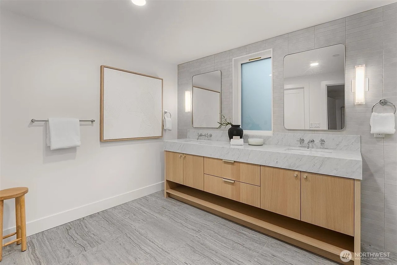 238 4th Avenue #101