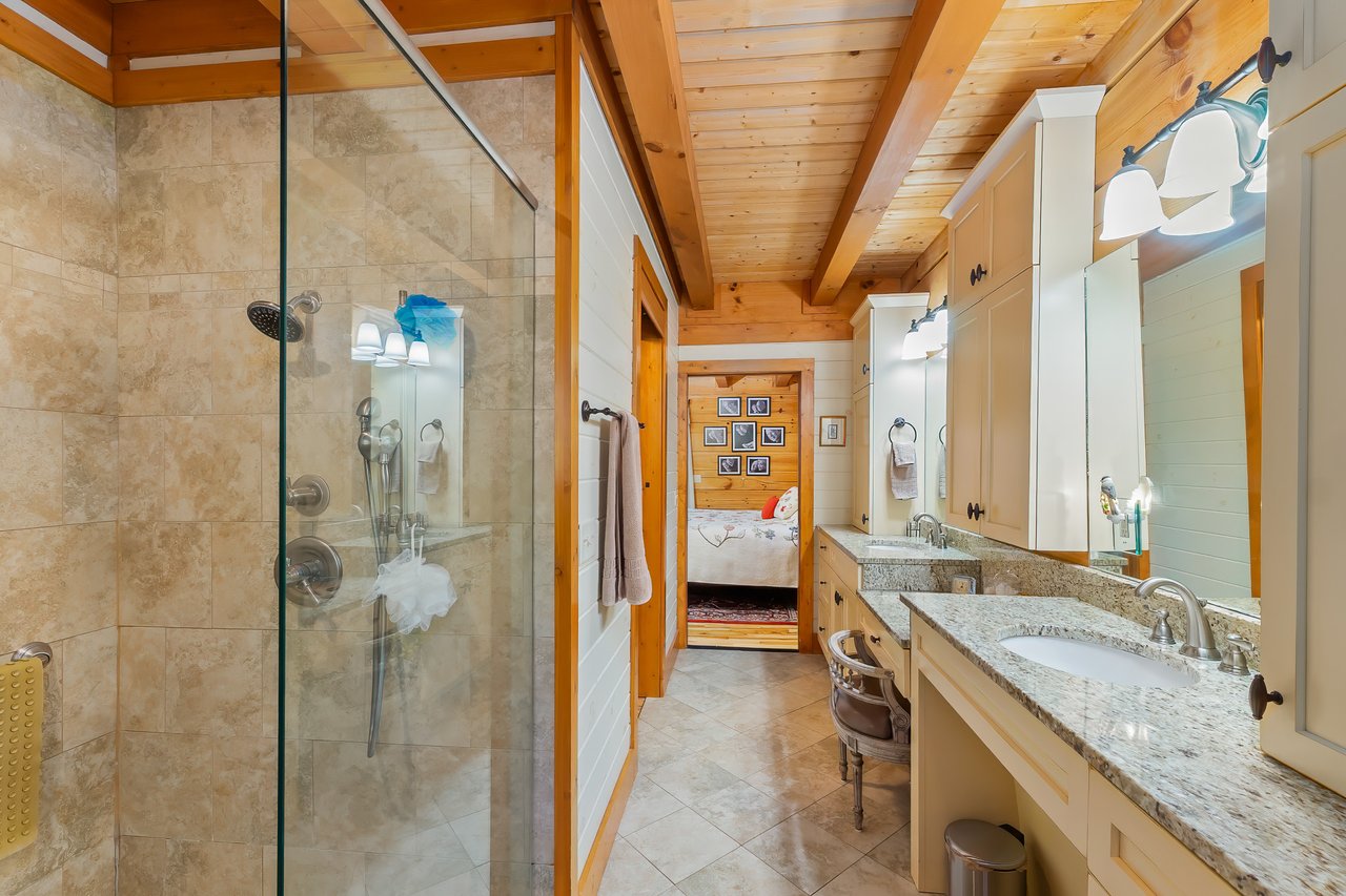 151 Diamond Falls Boulevard