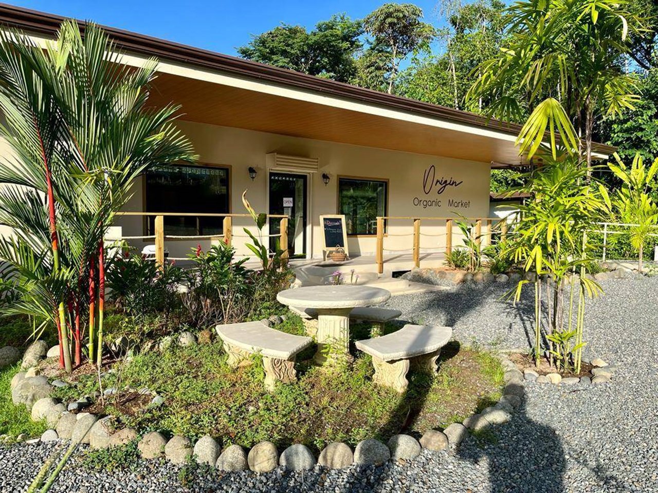 Gorgeous 2 Bedroom Villa with Mountain View