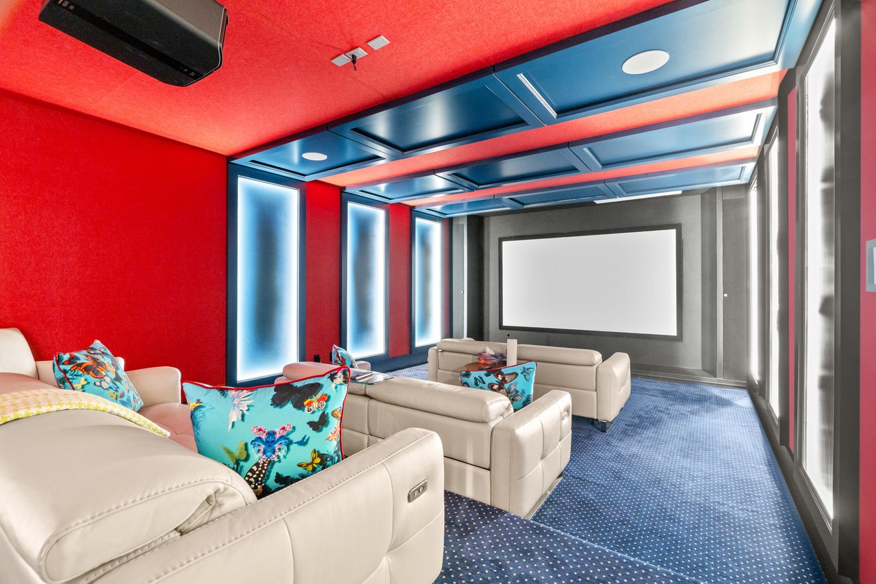 A Rare Ravine Estate