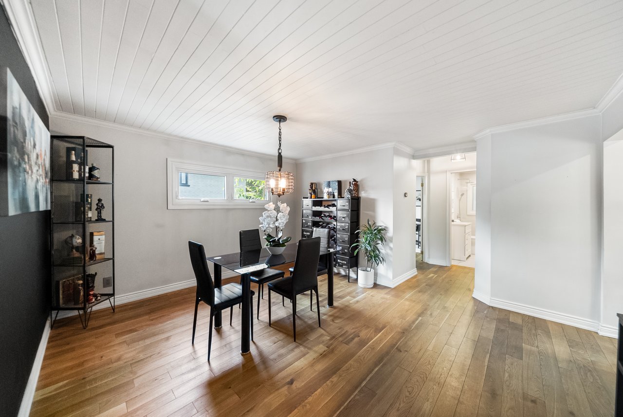 1141 Lakeshore Rd W