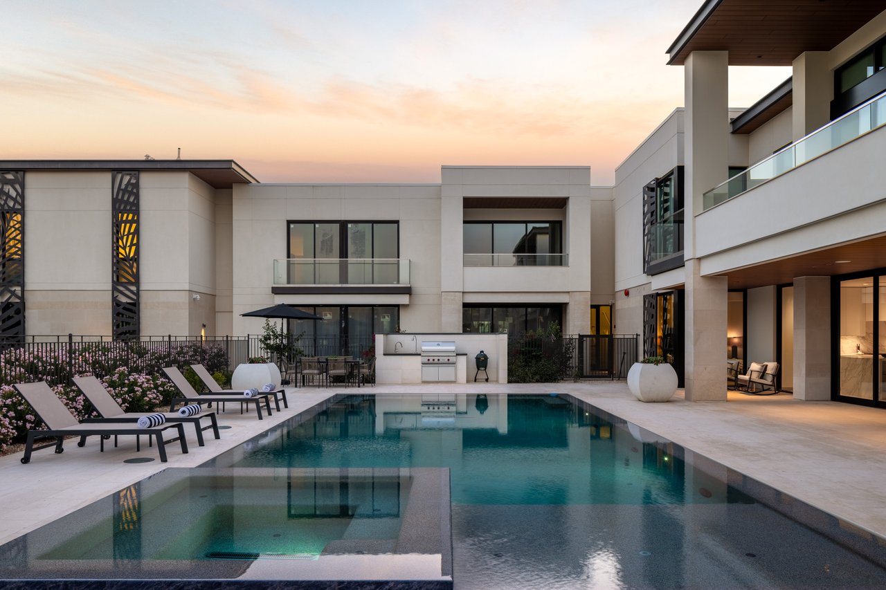 6587 N PALMERAIE Boulevard, 1050