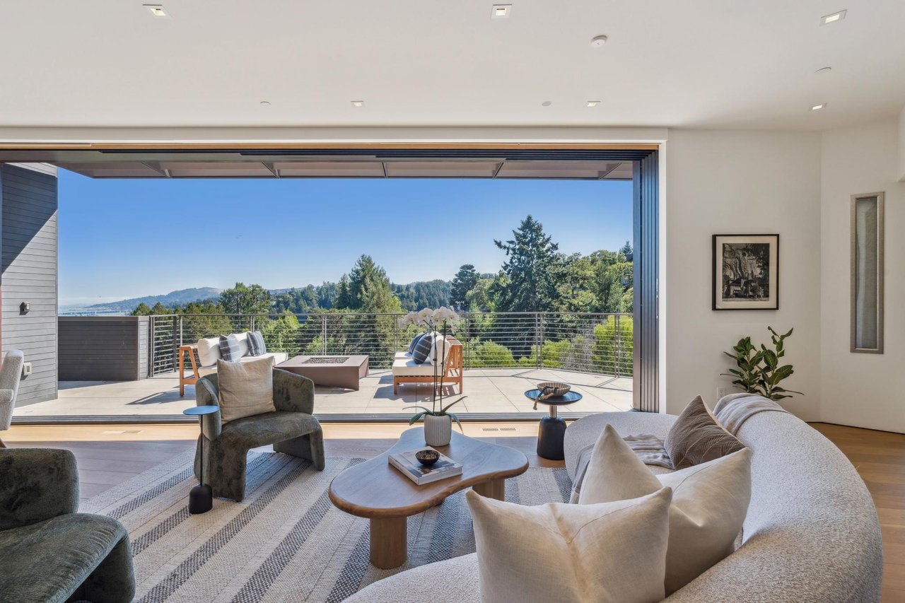 2 Upper Alcatraz Pl