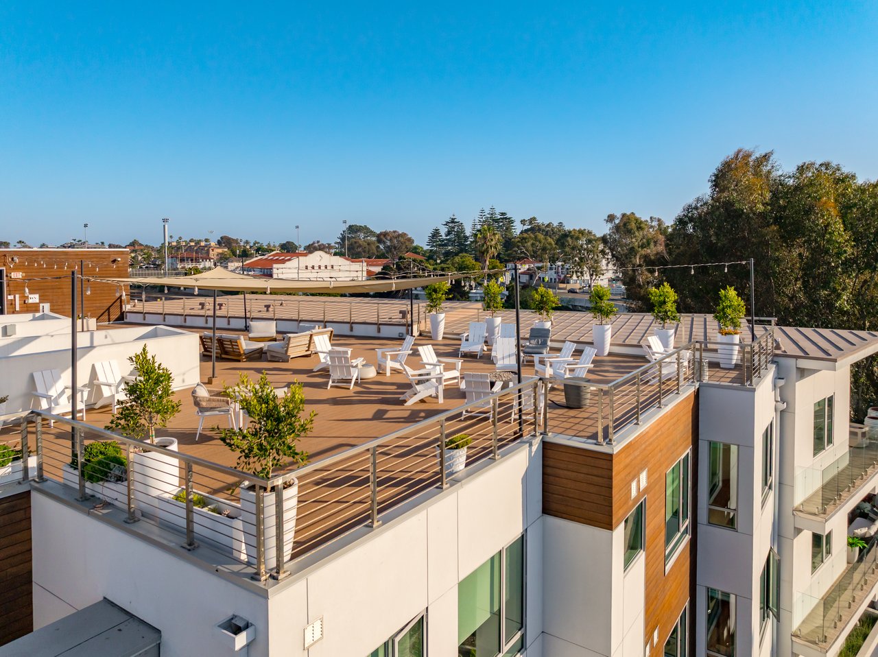  Downtown Carlsbad Coastal Residence 