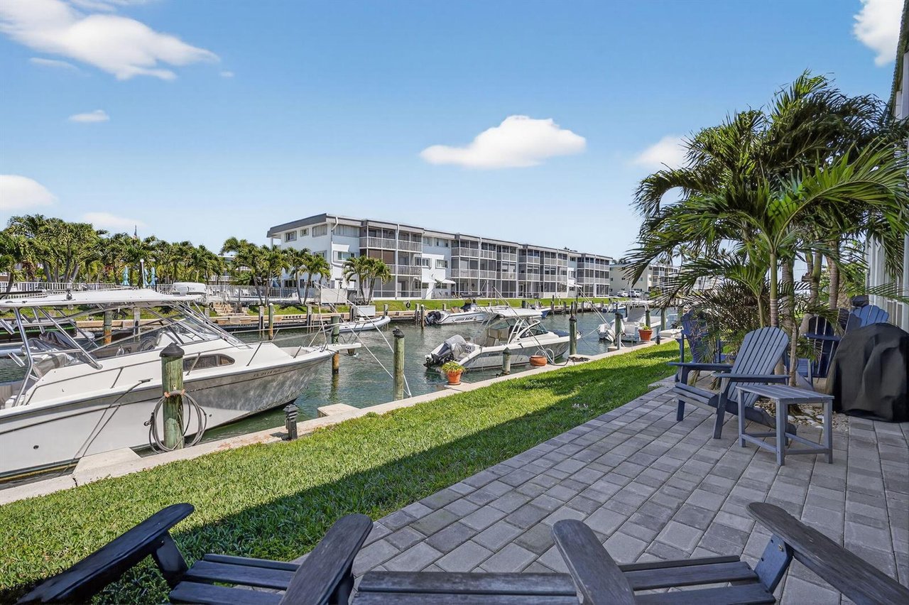 121 Wettaw Lane Ln #112