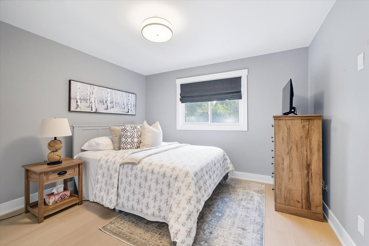 11 Avondale Cres 