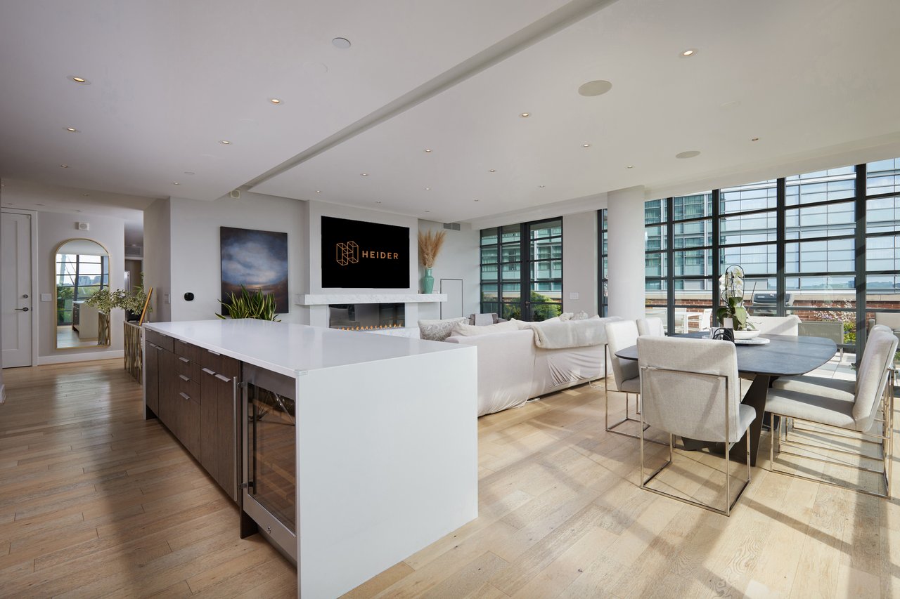 45 Sutton Square SW #306