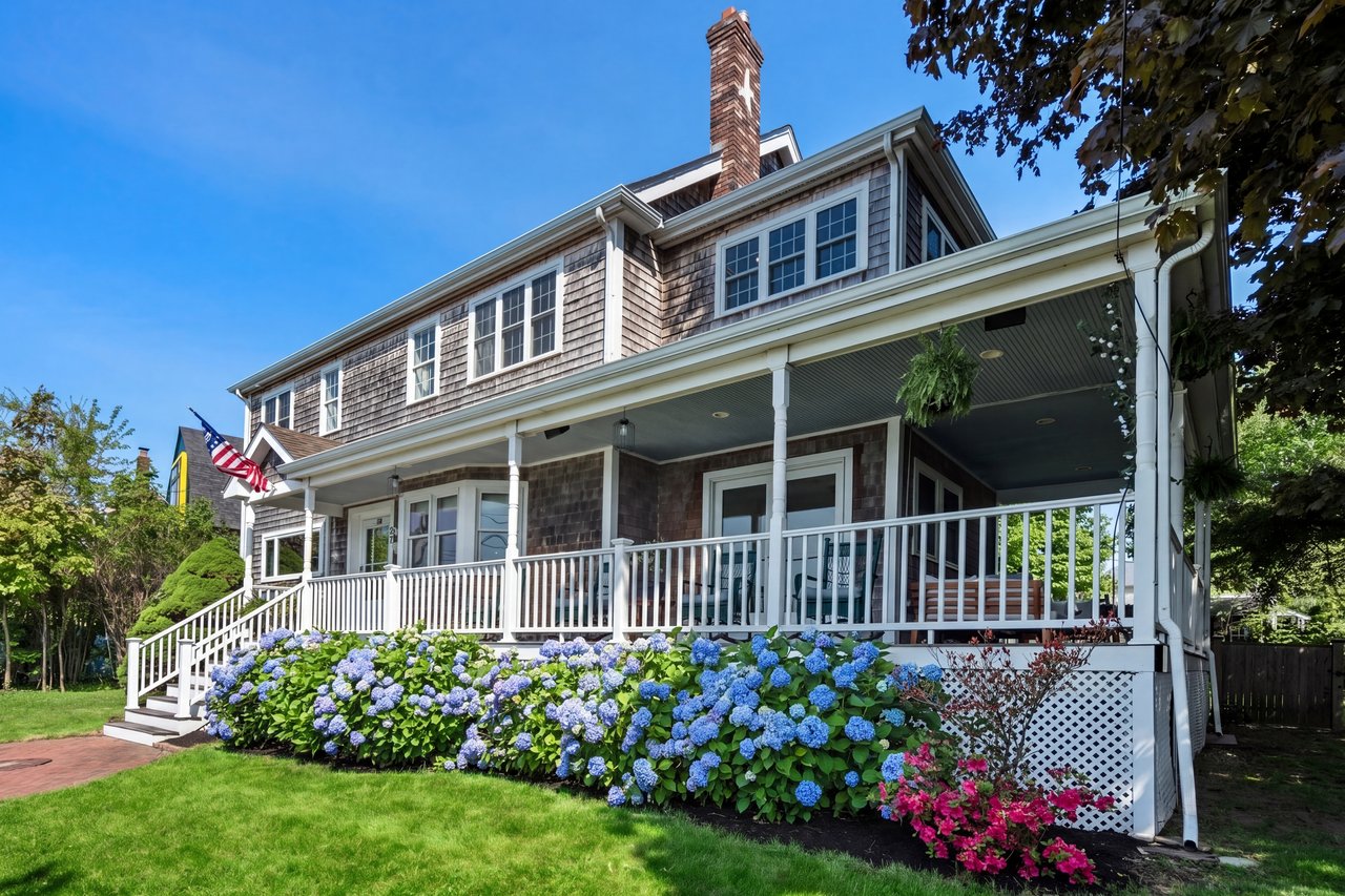Coastal Luxury Meets Skyline Views in Squantum