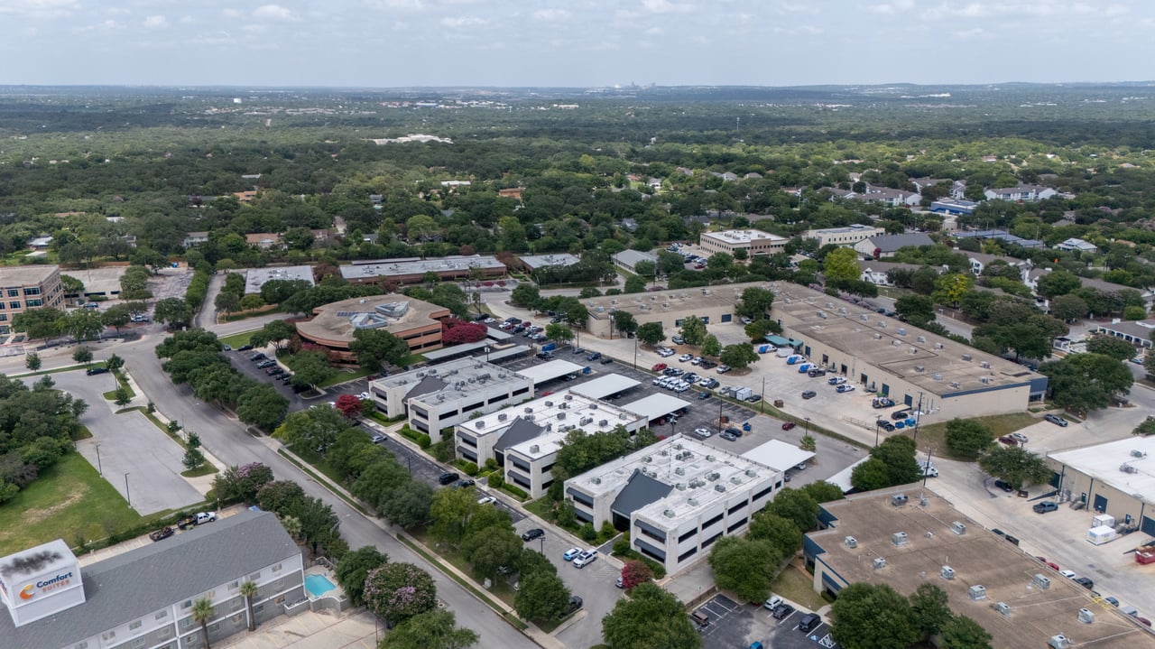 Independence Plaza I & II | Move-in Ready Spec Suites | For Lease