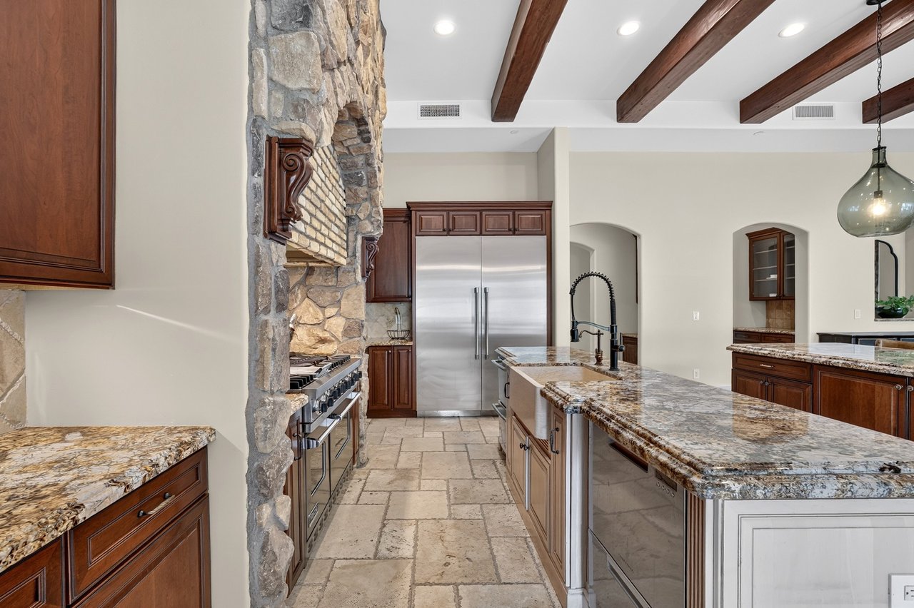 5807 E ORANGE BLOSSOM Lane