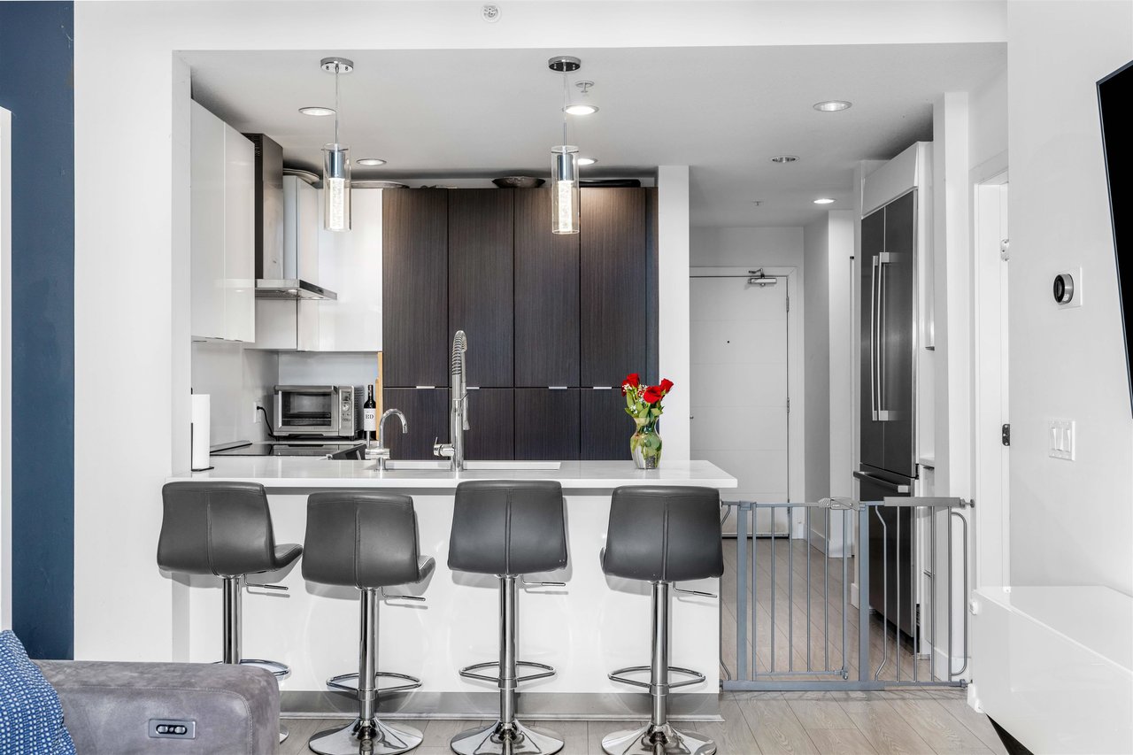 609-733 W 3rd St